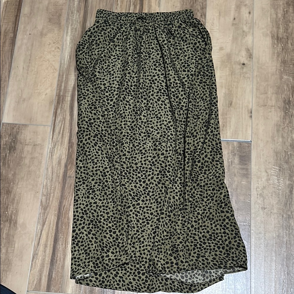 Green Pleated A-Line Maxi Skirt for Casual Wear